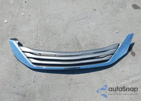 2014 Toyota Sienna Xle V6 8 Passenger z USA, uszkodzony, nr VIN 5TDYK3DC3ES464360